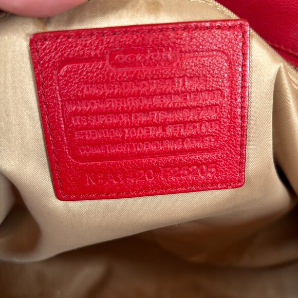Vtg Coach Taylor Red Leather Purse - Picture 12 of 16